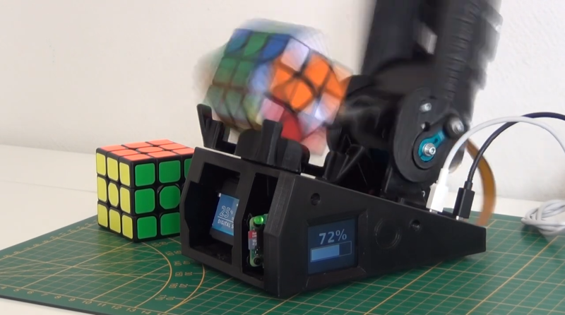 Another Rubik’s Cube Robot Is Simple But Slow