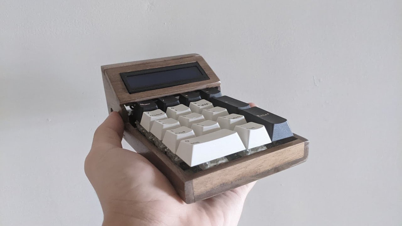 Custom calculator takes us back to the 70s