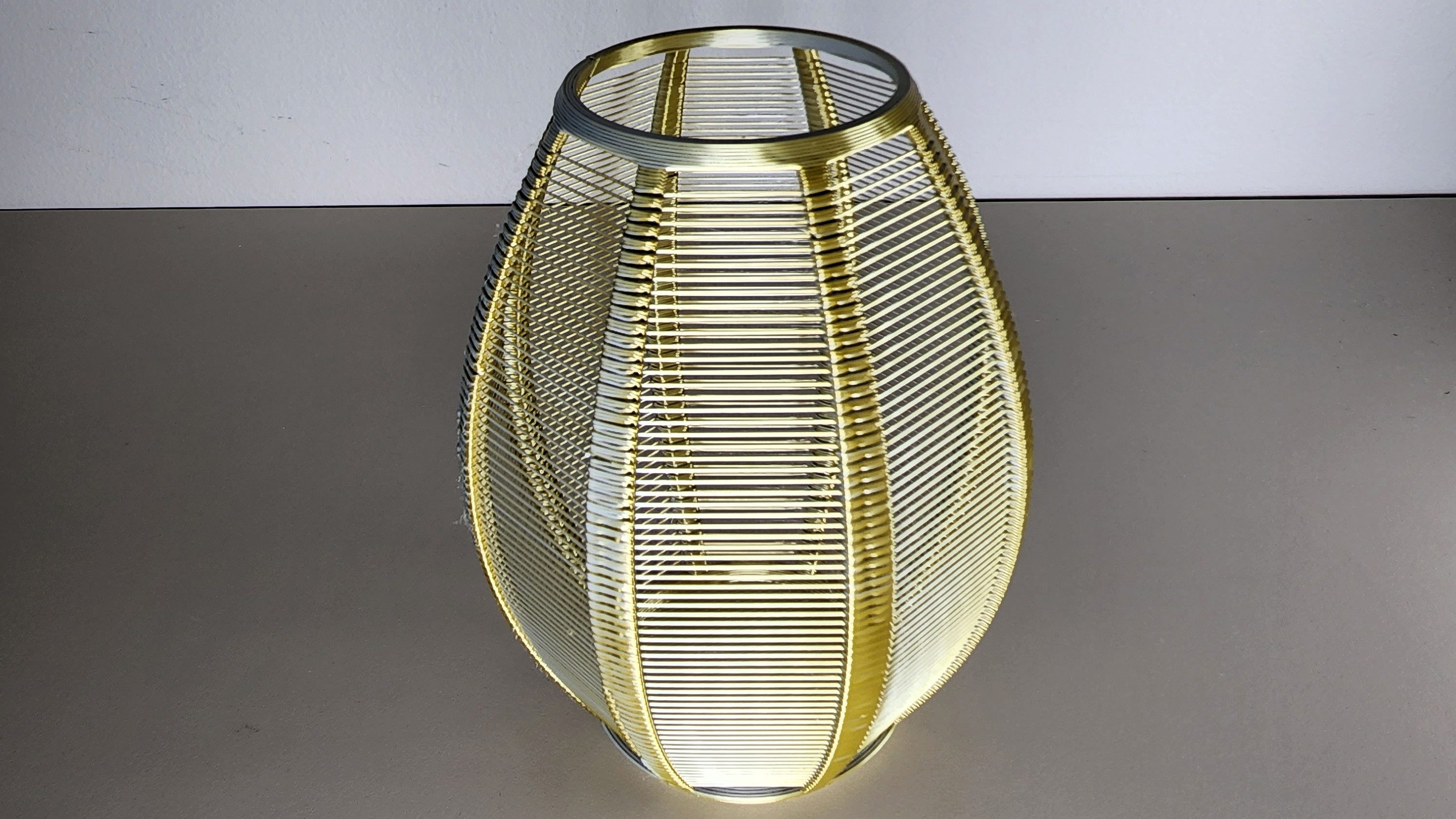 3D Printed String Vase Shows What's Possible