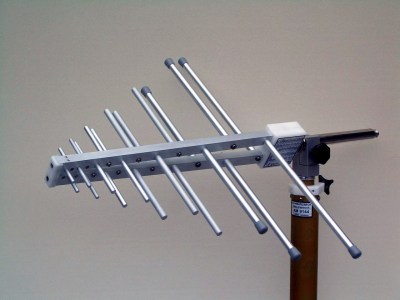 A log-periodic antenna