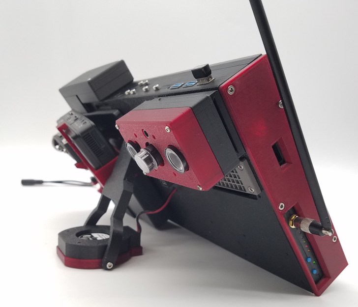 22cyberdeck_red2 | Hackaday