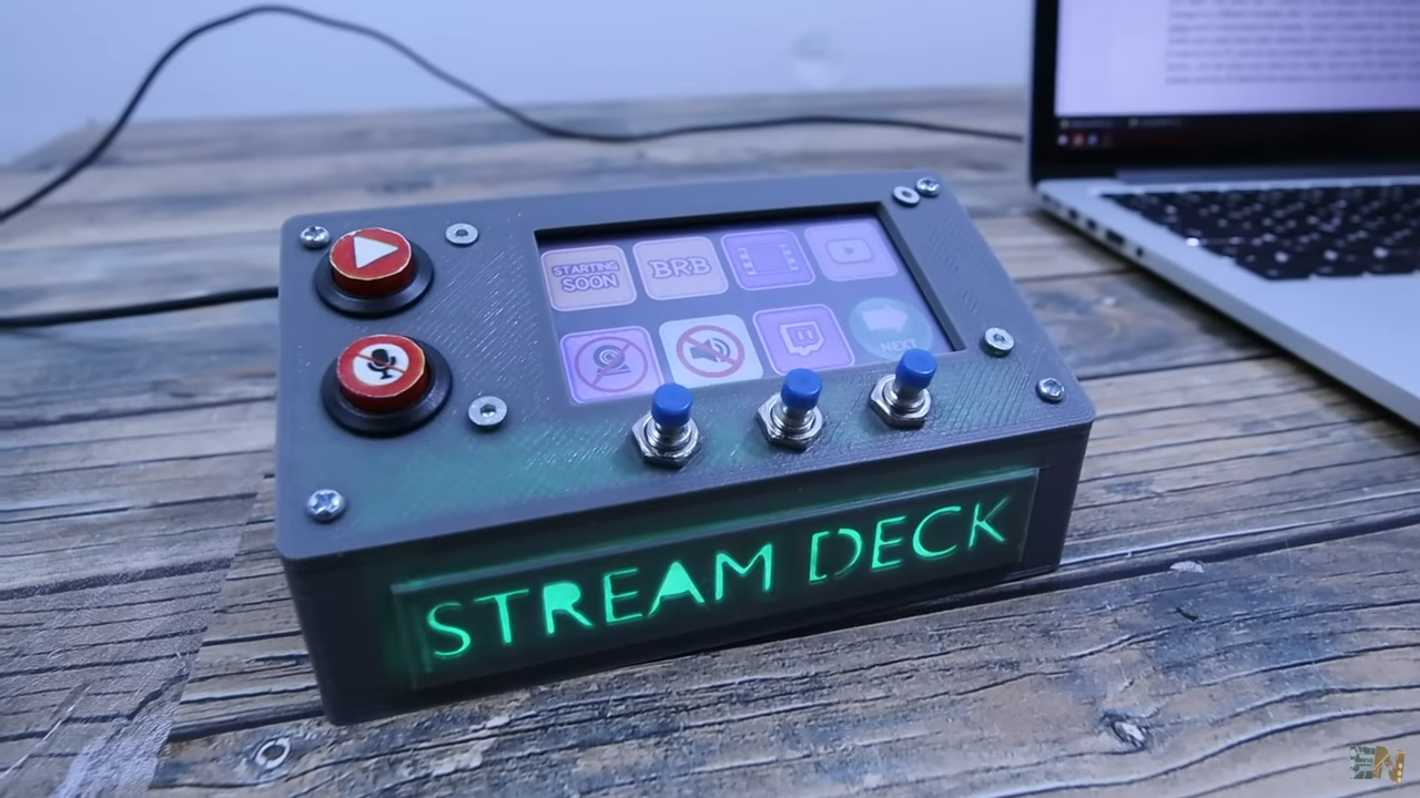 How I use my Stream Deck for streaming on Twitch and