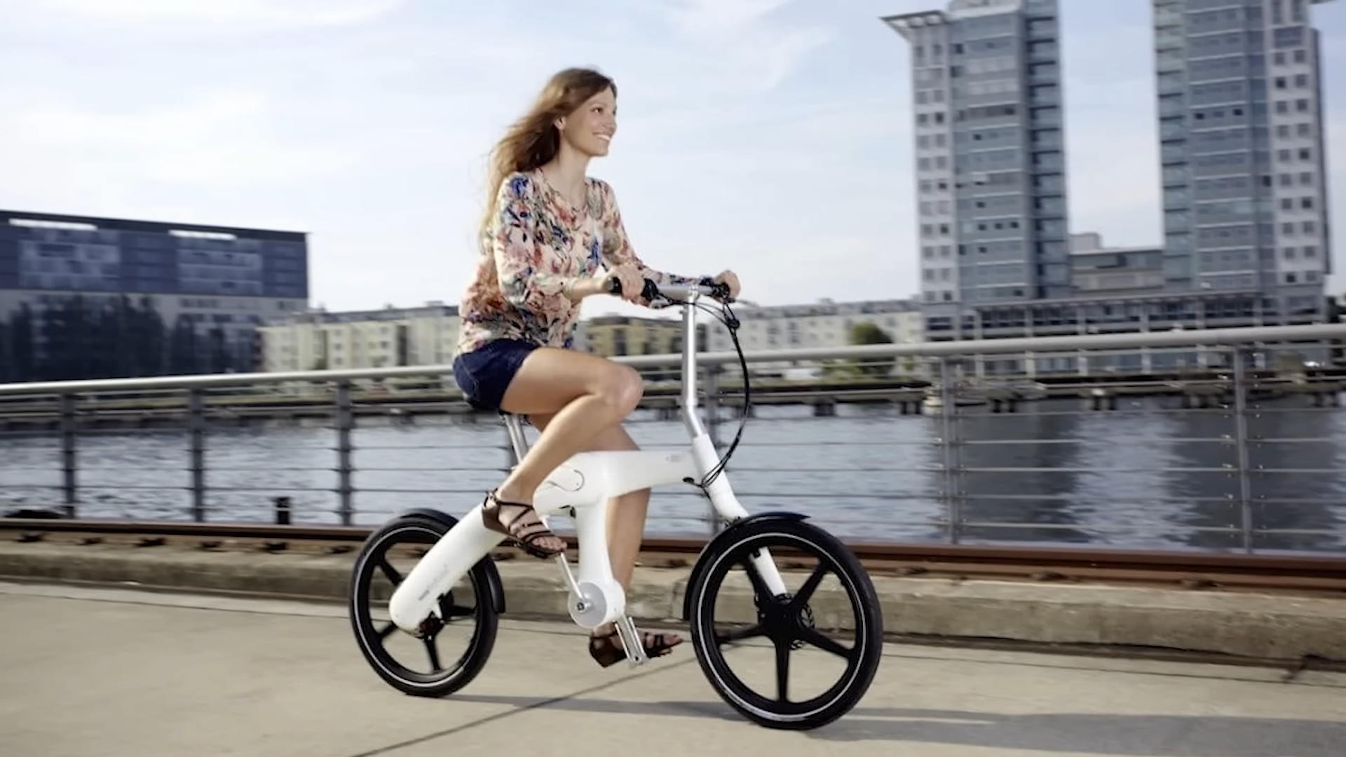 Chainless “Digital Drive” Bikes Use Electric Power Transmission Instead