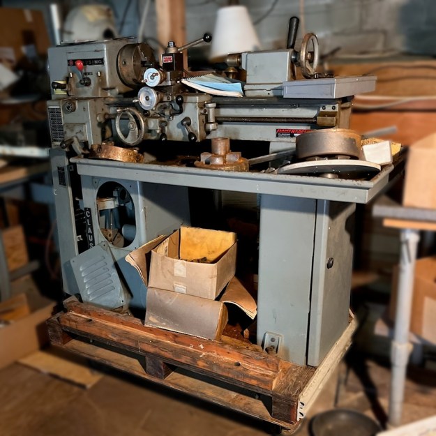 See What You’re In For When Buying And Moving A Lathe