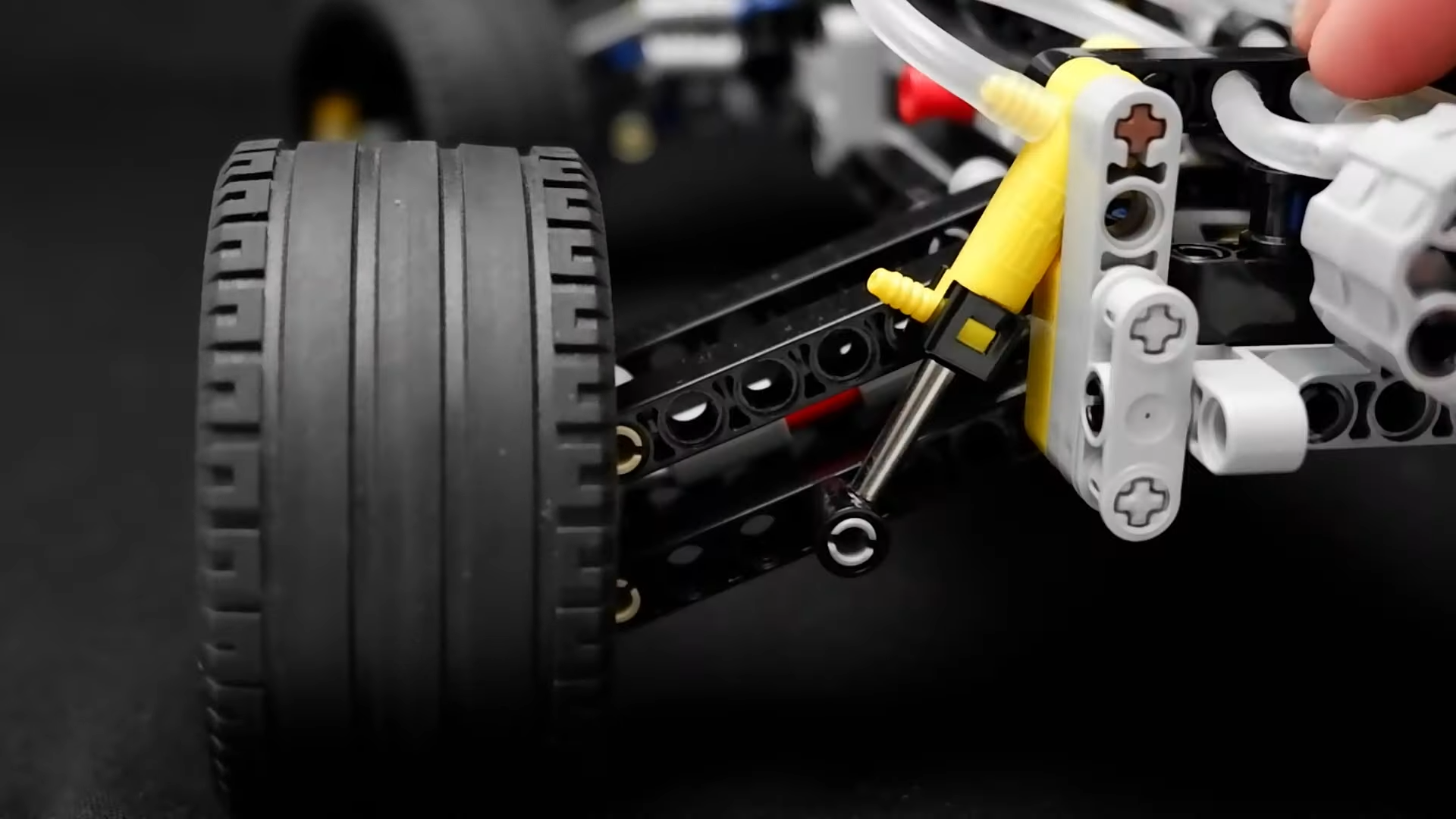 A Simple Air Suspension Demo Lego Technic | Hackaday