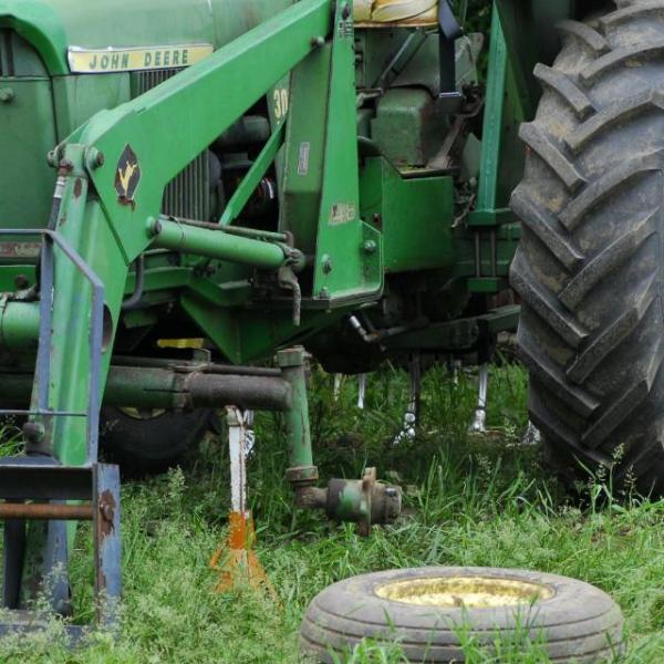 A New Jailbreak for John Deere Tractors Rides the Right-to-Repair Wave