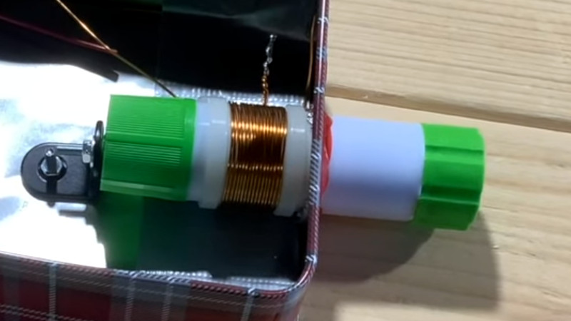A Sensible Glue Stick Oscillator