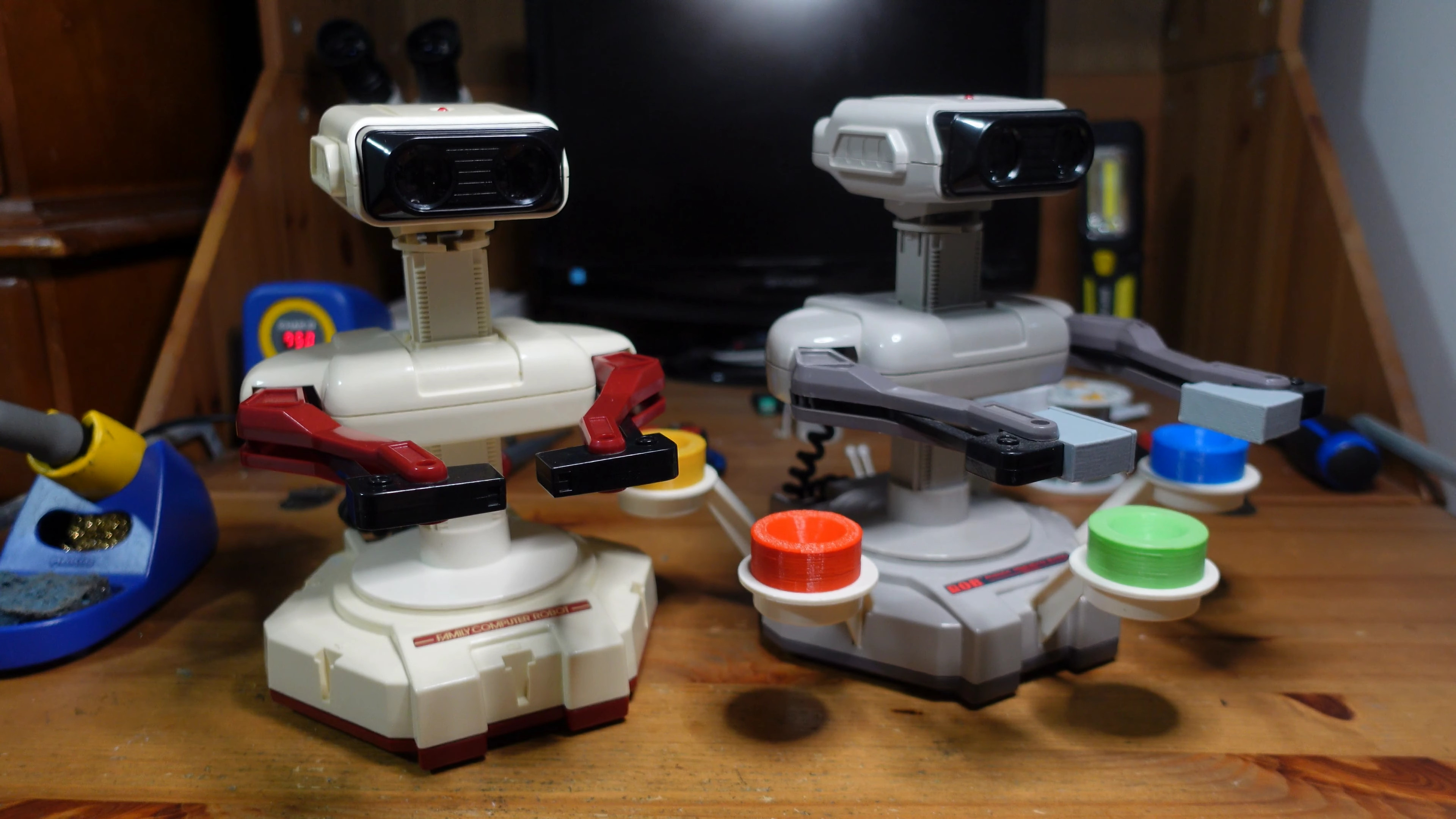 Retro Gadgets: Nintendo R.O.B Wanted To Be Your Friend