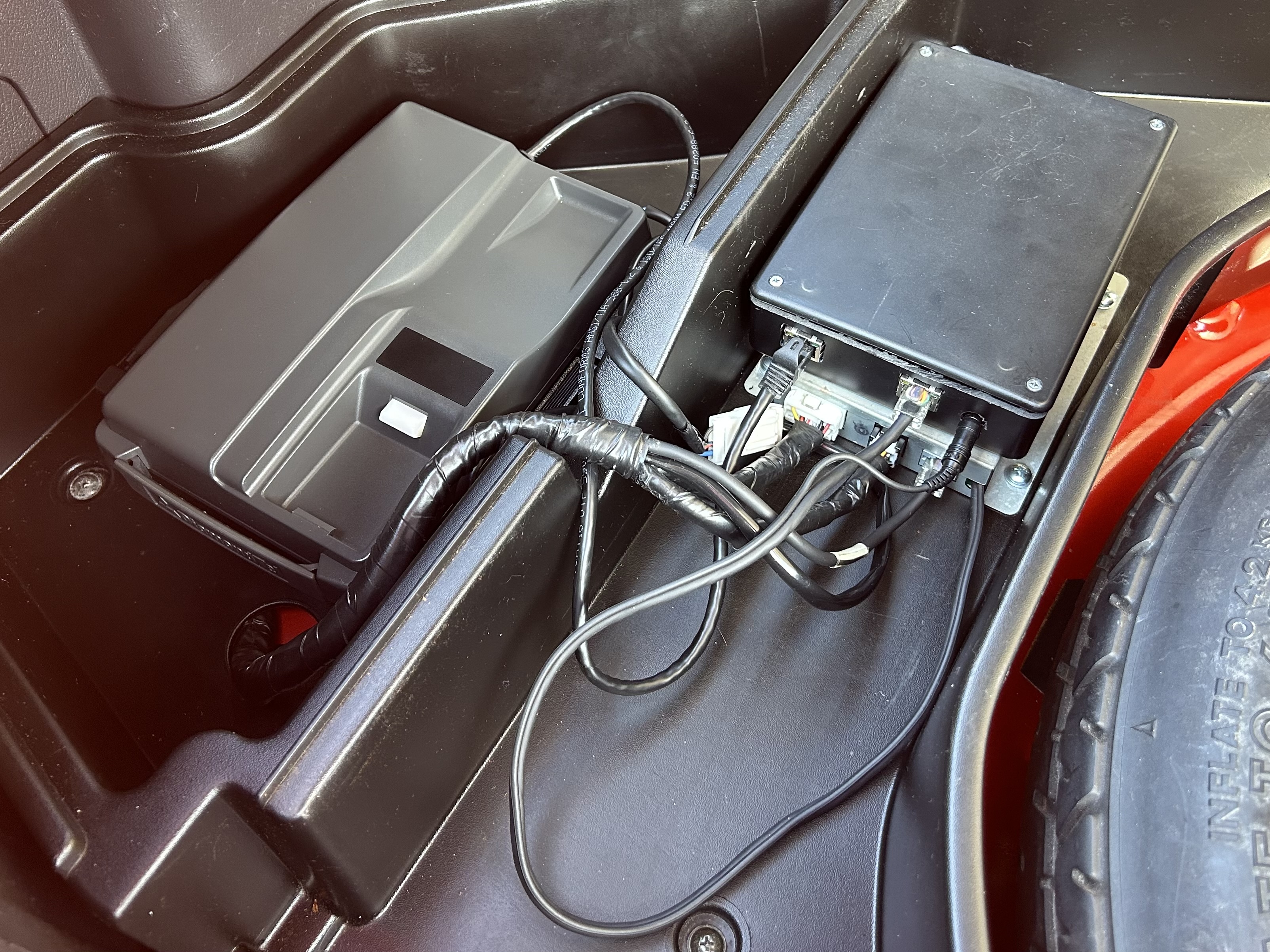 Custom Bluetooth Adapter Brings 1990s Car Phone Back Online [Hackaday] Up My Tech