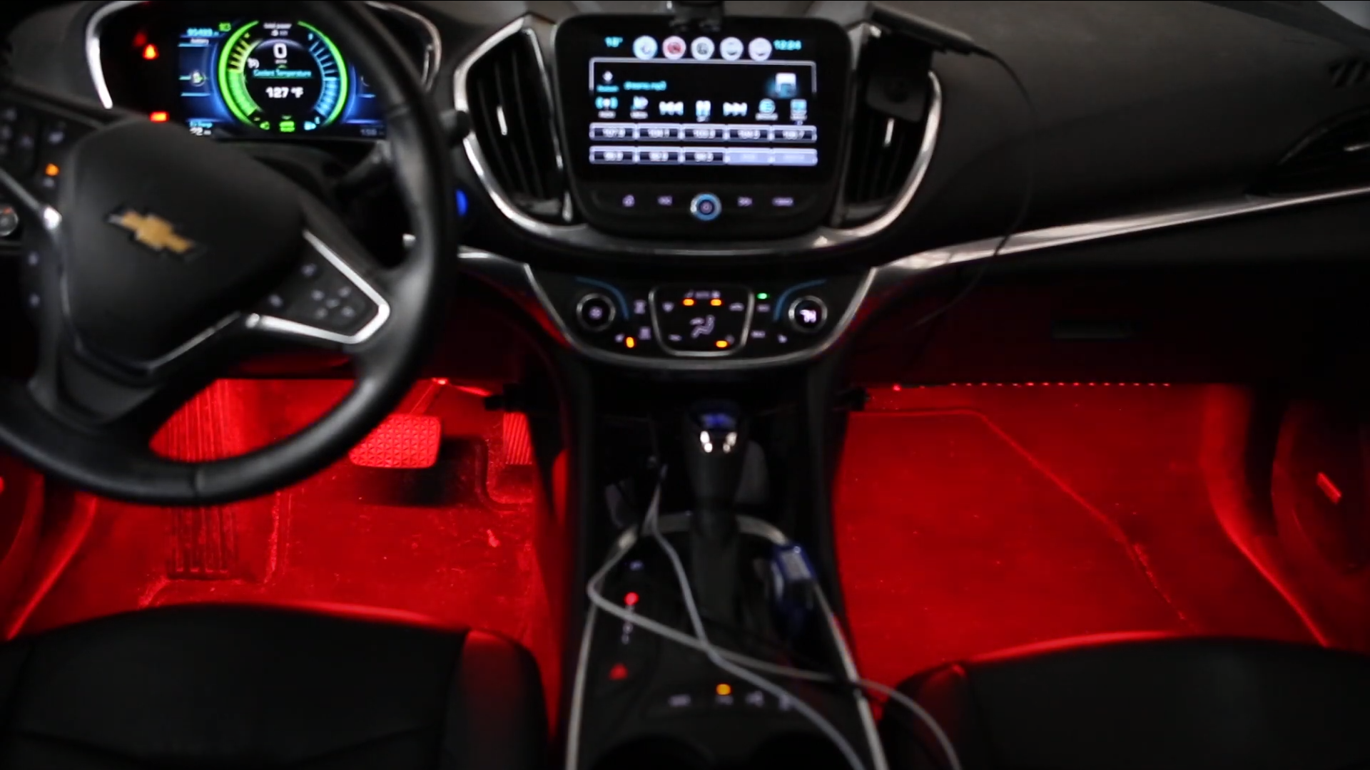 Basová interaktivní světla pro vaše auto