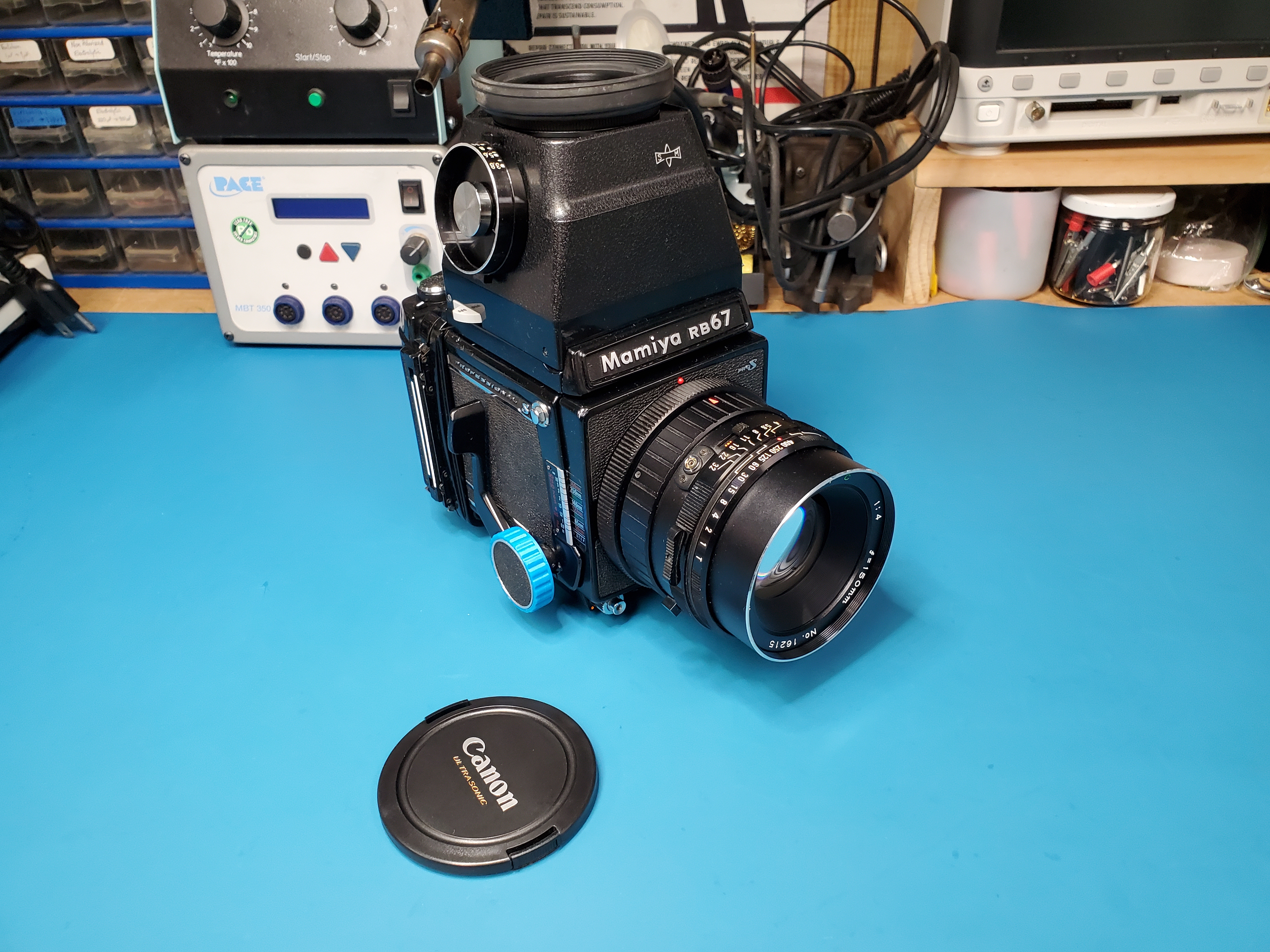 Reviving A Legend: Mamiya RB67 Repair | Hackaday