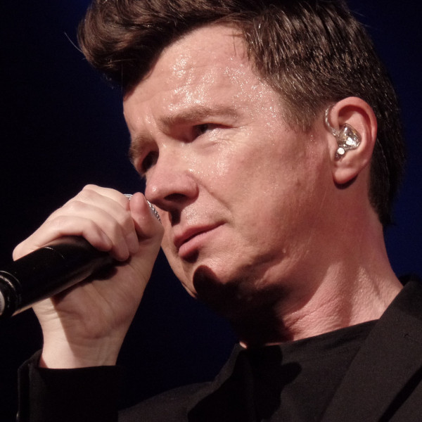 Rickrolling SSID With ESP32