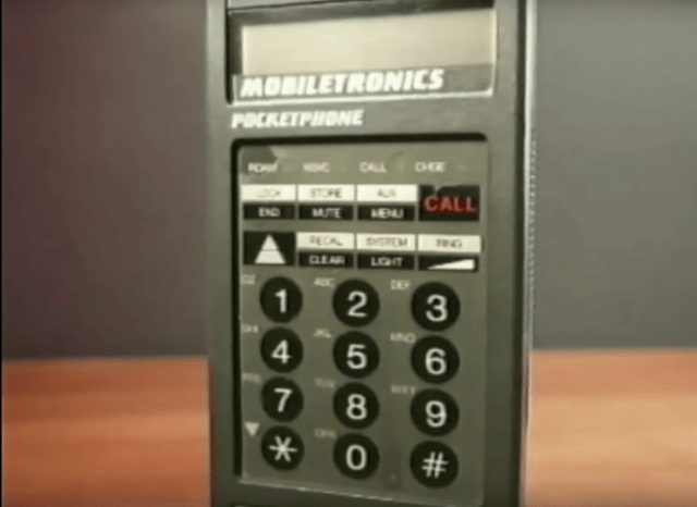 Lot De 8 Téléphones Portables Vintage - Pour Pièces Détachées Ou Collection