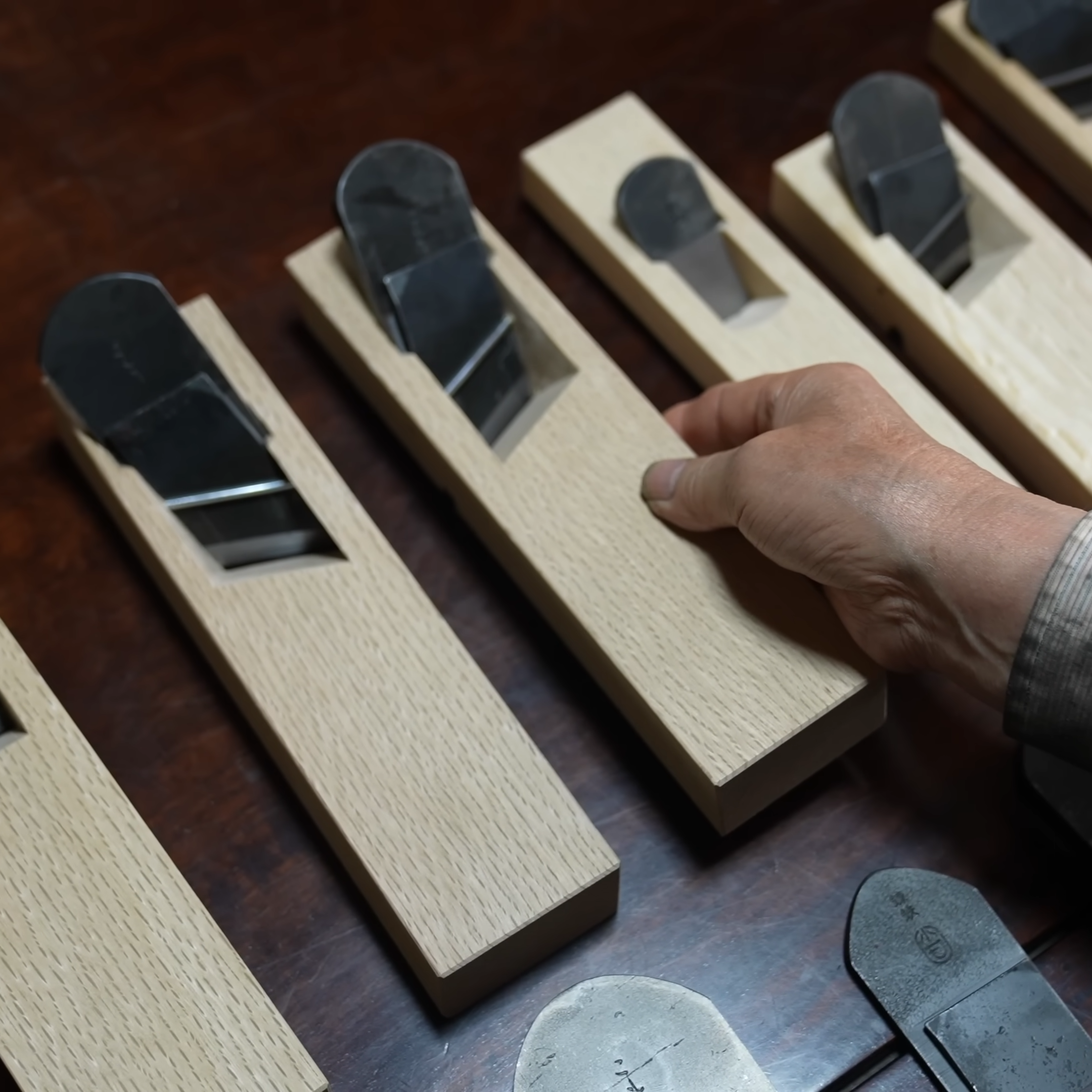Watch This Beautiful Japanese Factory Manufacturing Hand Planes | Hackaday