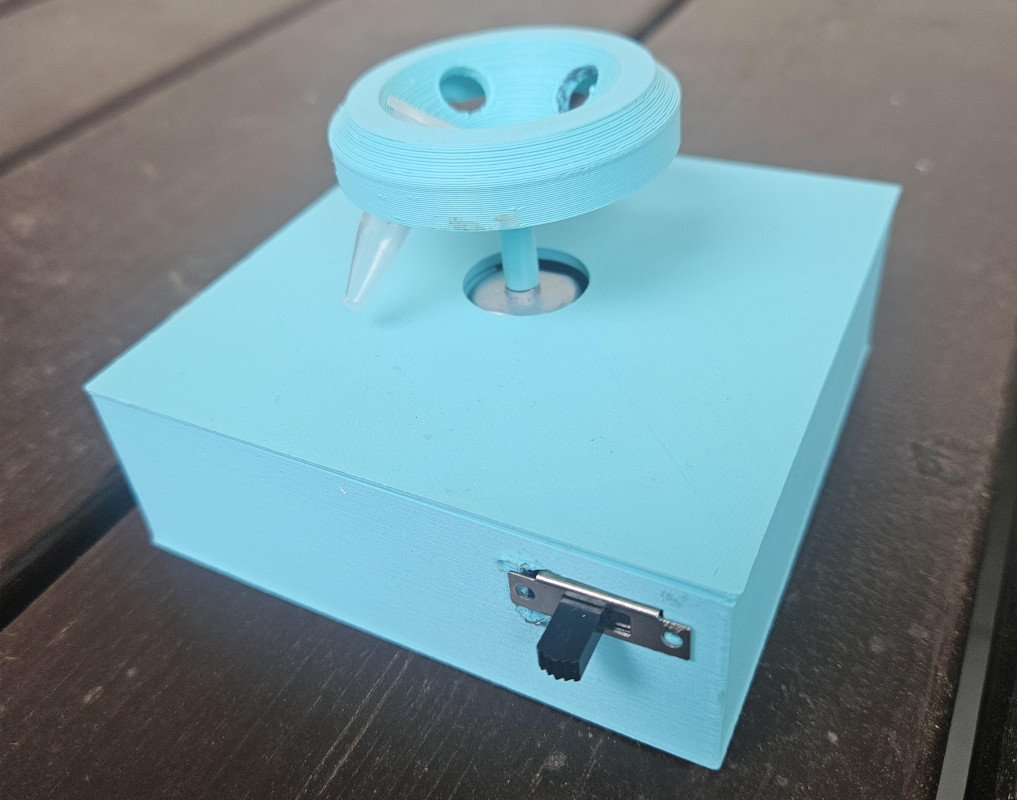 High School Student Builds Inexpensive Centrifuge