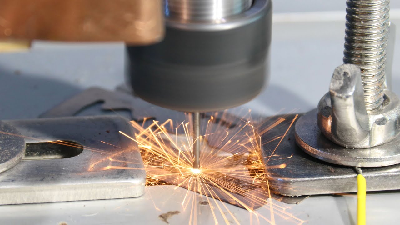 Hackaday Prize 2023: Machining Metals With Sparks