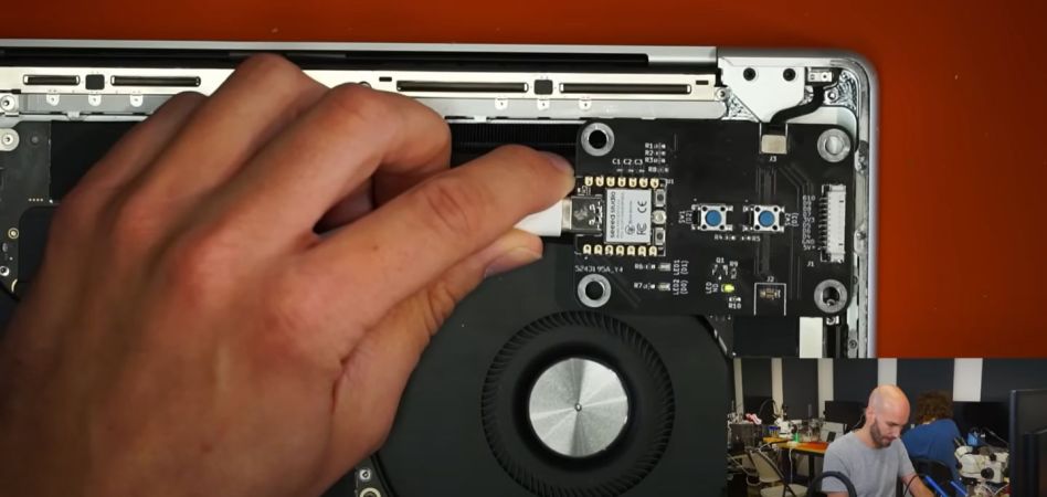 M2 MacBook Air teardown reveals mystery sensor