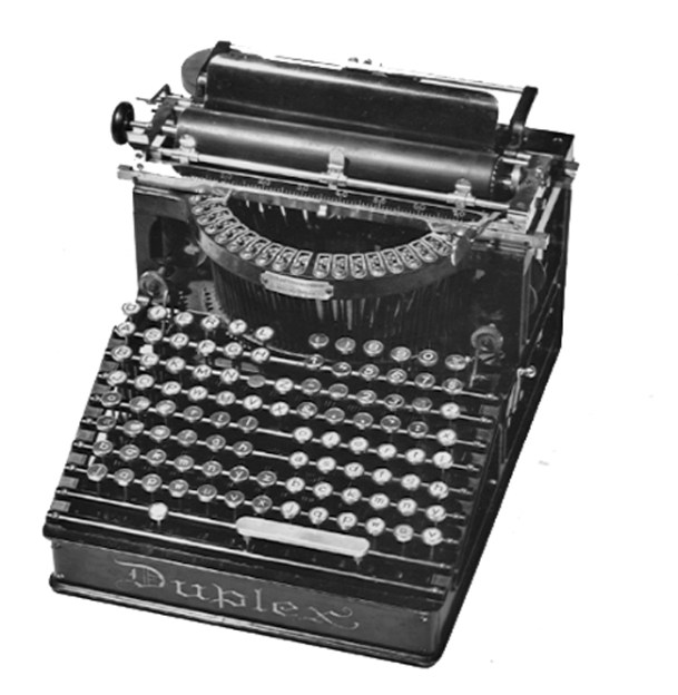 Keebin’ With Kristina: The One With The Duplex Typewriter | Hackaday