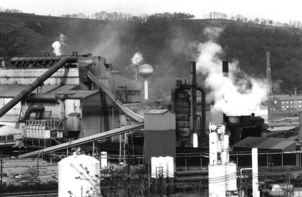 Edgar Thomson Steel Works in the mid-1990s (Credit: David Rochberg - Own work, CC BY 2.5)