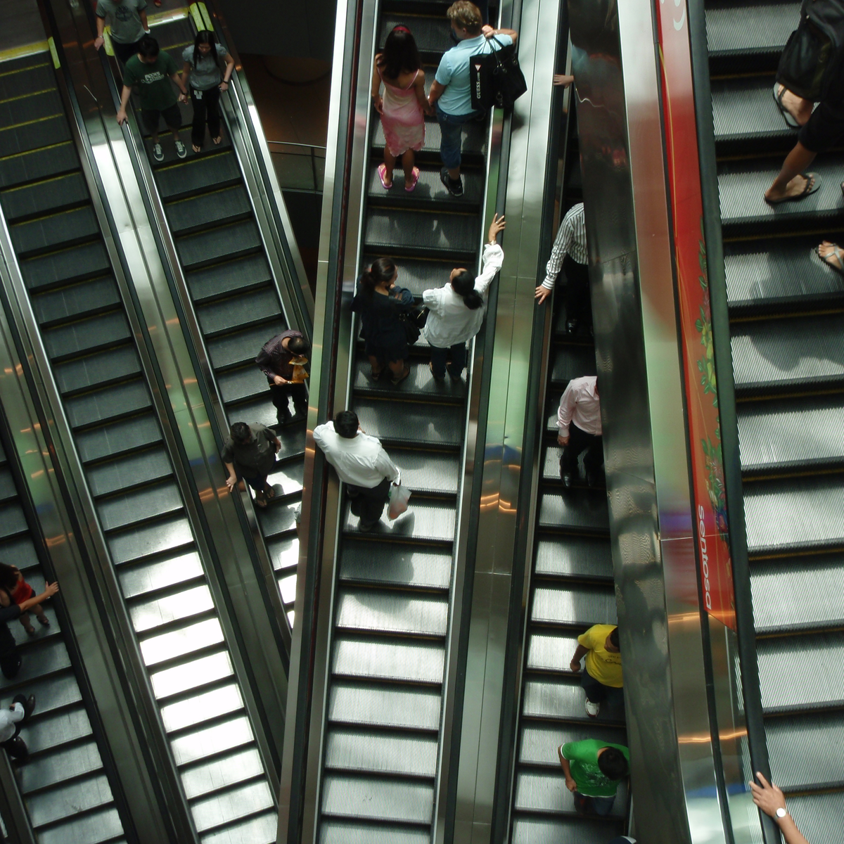 Tech In Plain Sight: Escalators | Hackaday