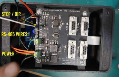 A view of the custom RS485 interfaced DRO readout and motor controller