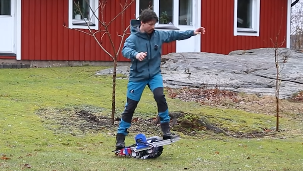 YouTuber Builds Onewheel With Tracks Instead And It’s Not Great