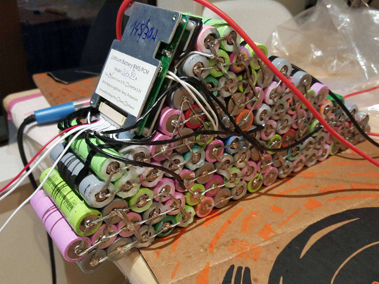Ultimate Power: Lithium-Ion Batteries In Series | Hackaday