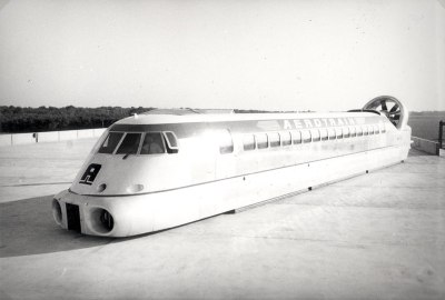 Aérotrain I80 upon delivery in 1969 (Source: Archives Association des Amis de Jean Bertin)