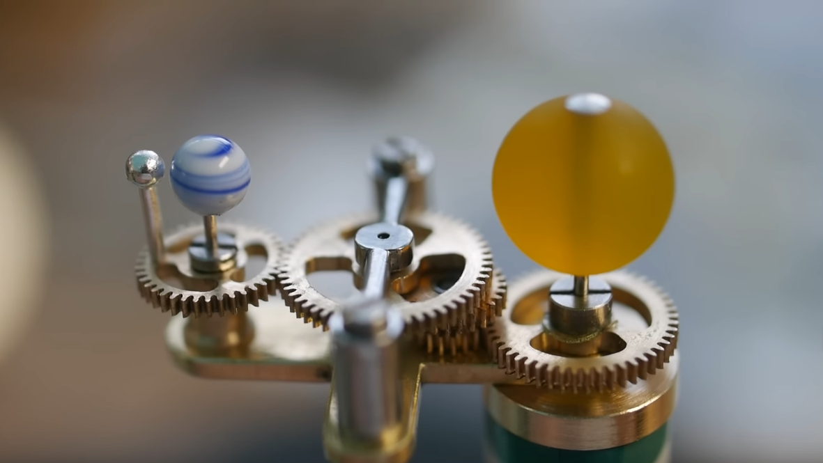 Tiny Orrery Is A Watchmaker’s Tour De Force