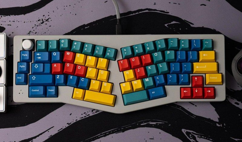 A Harlequin Alice-type keyboard, that is, the keycaps are in four different colors.