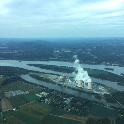 Three Mile Island, including the training center and access road. (Credit: Groupmesa, Wikimedia)