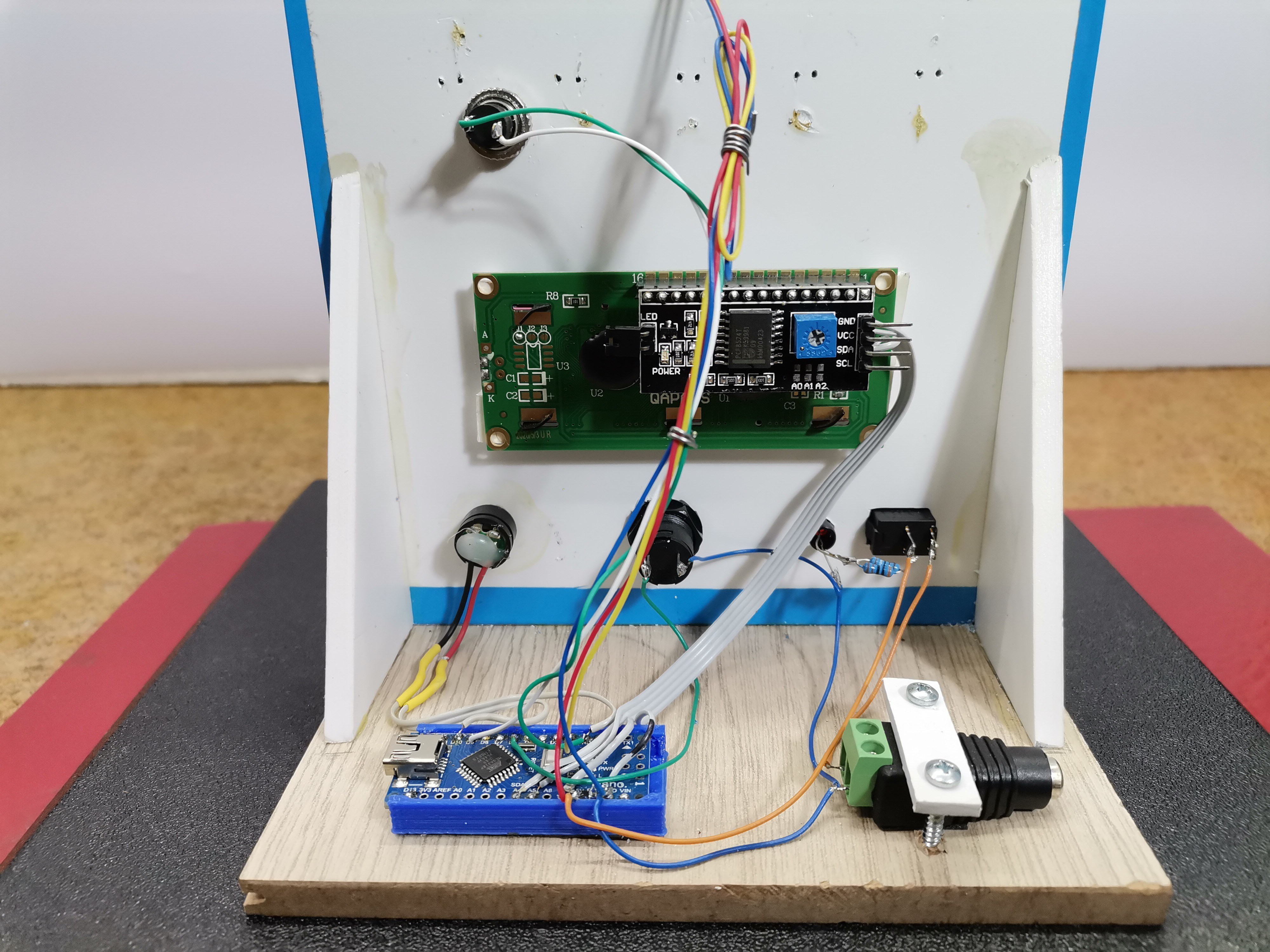 2024 Tiny Games Contest: Mini Cyclone Tests Reaction Time | Hackaday