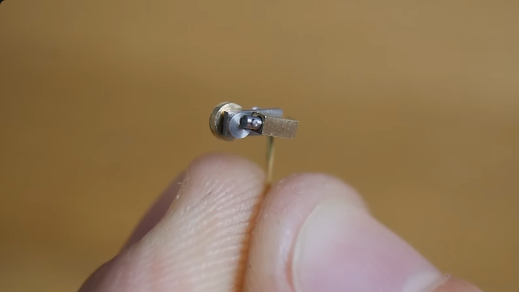 This Tiny Steam Engine Takes A Watchmaker’s Skill To Build | Hackaday