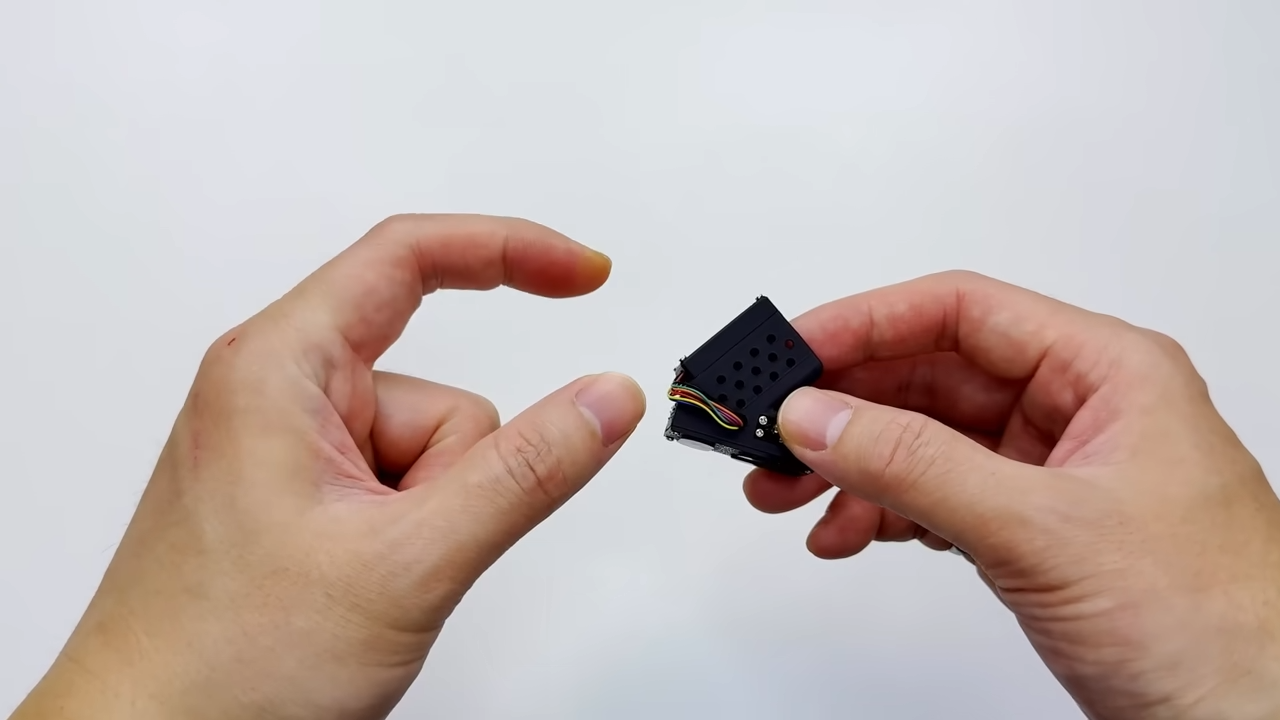 Tiny Mouse Ring Uses Prox Sensors