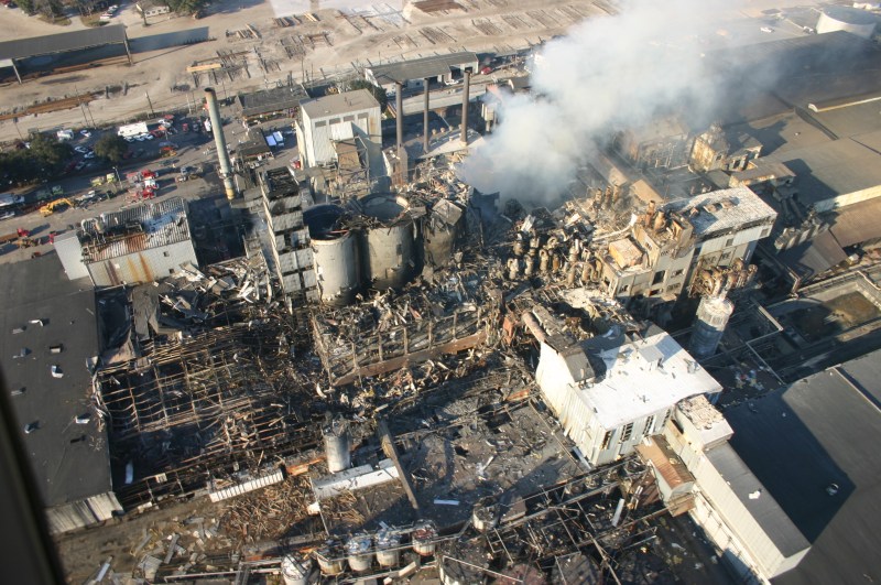 Georgia Imperial Sugar Refinery aftermath in 2008. (Credit: USCSB)