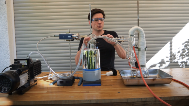 Pulling A High Vacuum With Boiling Mercury