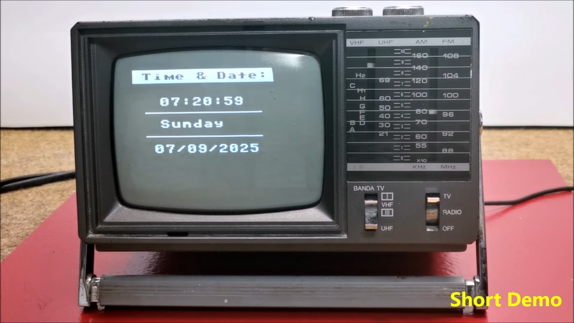 Any Old TV Can Be A Clock With Arduino