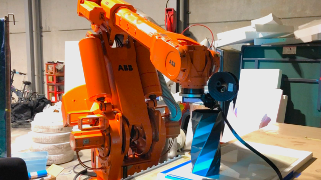 Surplus Industrial Robot Becomes Two-ton 3D Printer
