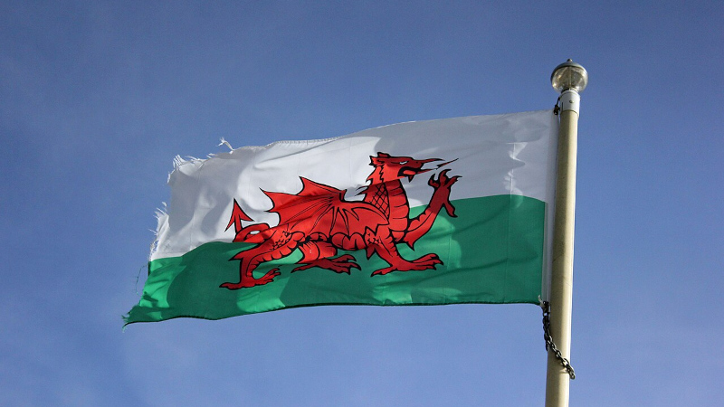 Ysgrifennu C d yn Gymraeg  Writing Code in Welsh