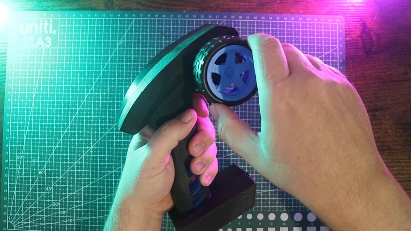 Handheld Steering Wheel Controller Gets Force-Feedback