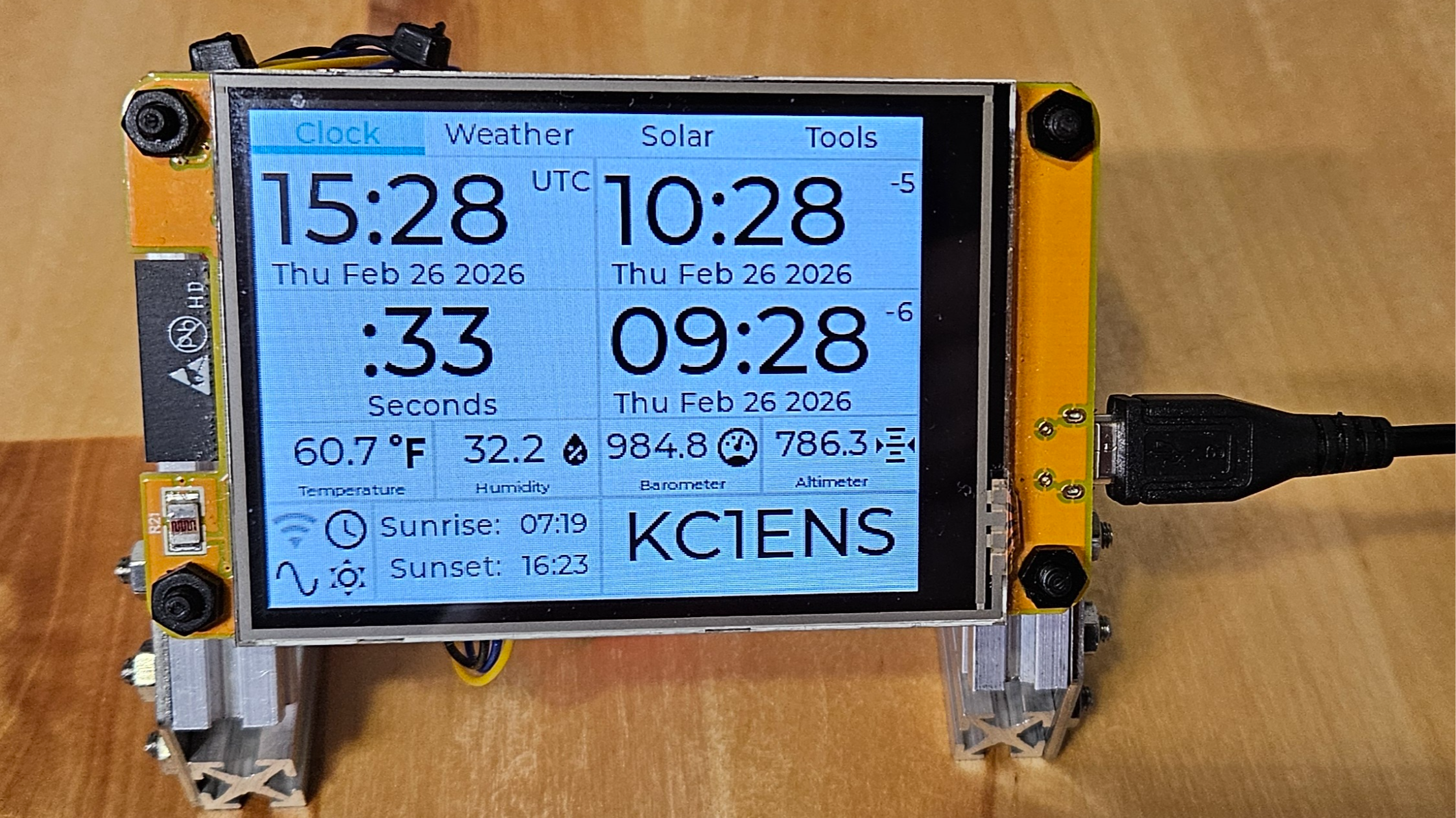 Every Ham Shack Needs a Ham Clock