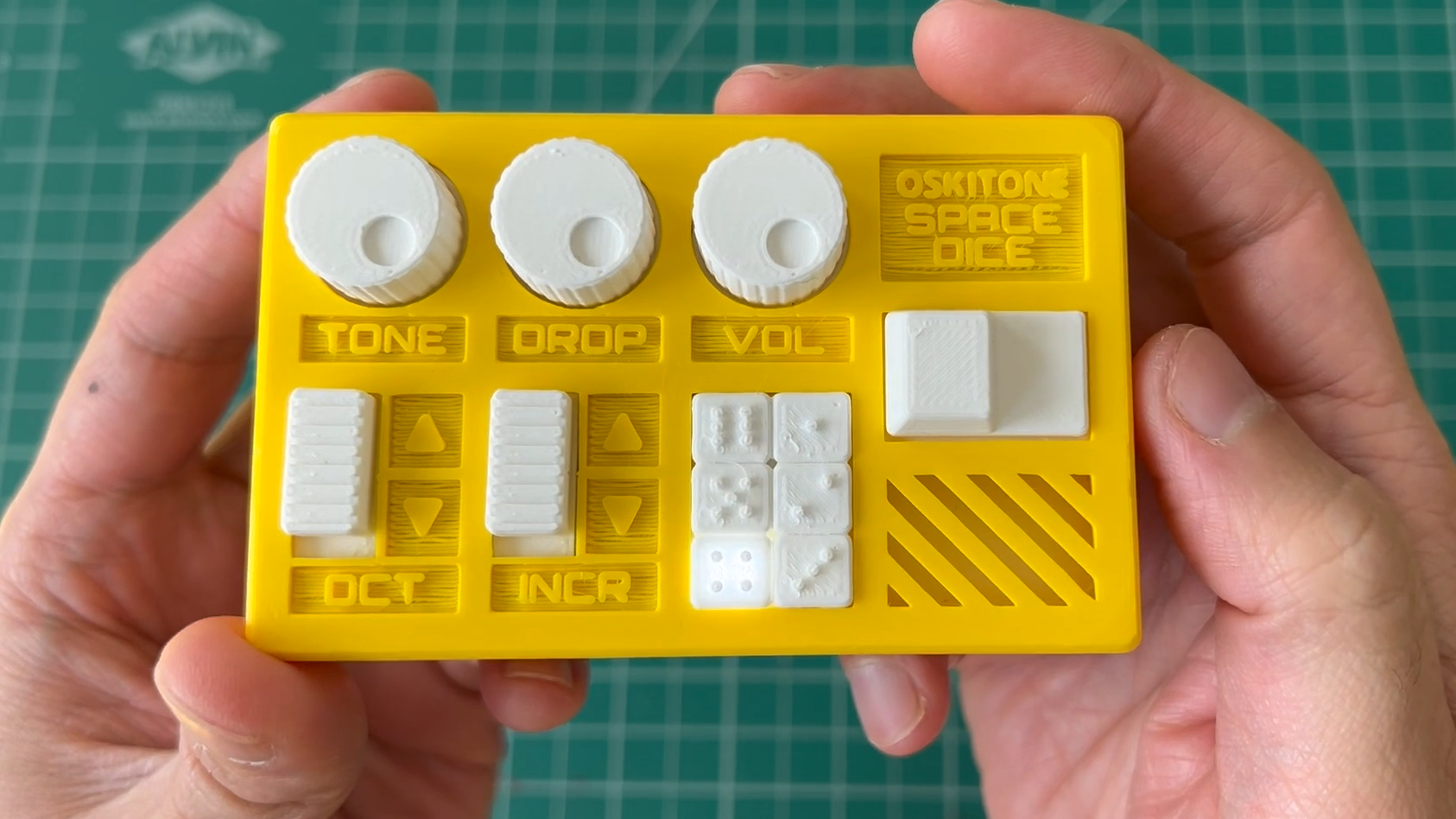 Playful  Space Dice  Kit Shows Off Clever Design