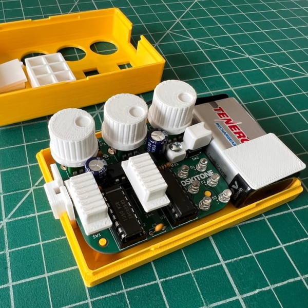 hackaday.com - Donald Papp - Playful 'Space Dice' Kit Shows Off Clever Design
