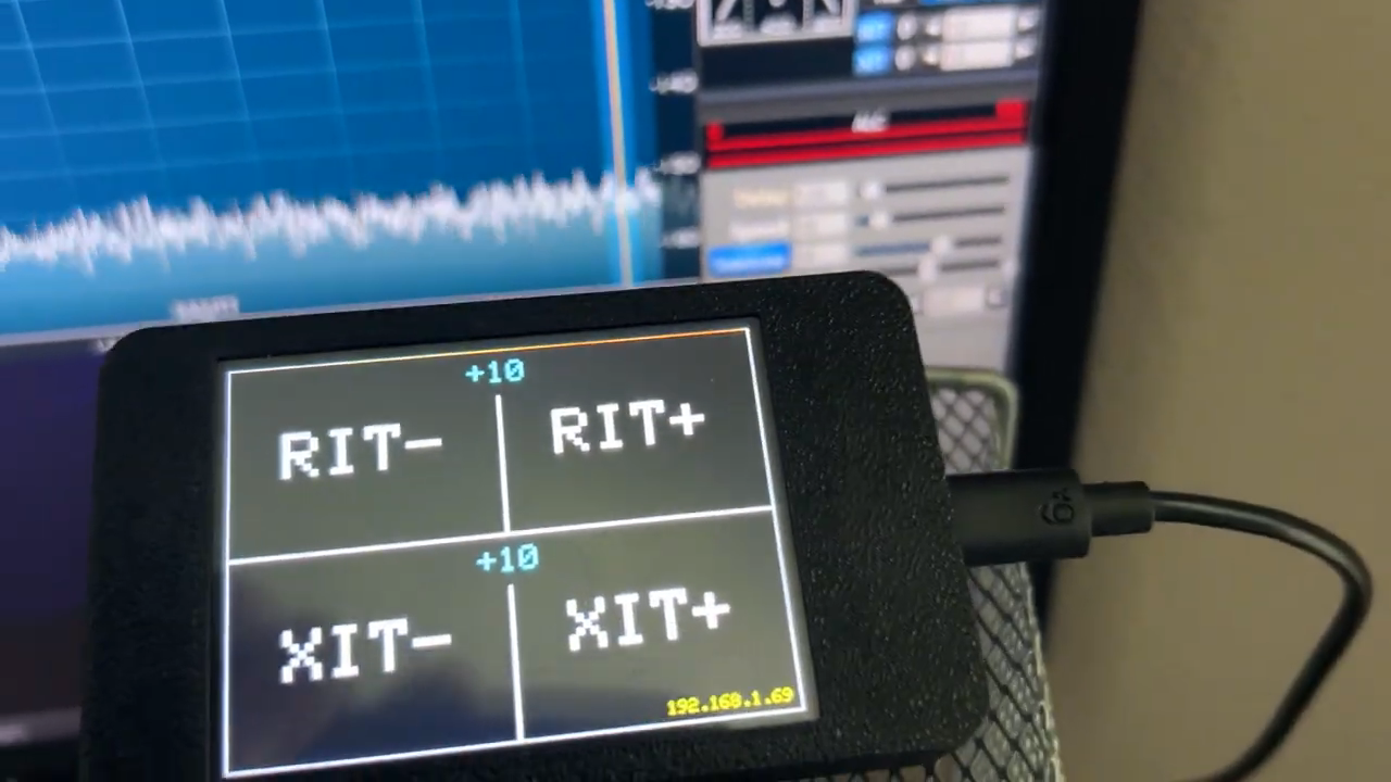 Stream Deck Radio Controller Built With Cheap Yellow Display