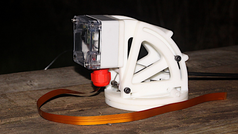 Pan and Tilt The Weatherproof Way  With Bowden Cables