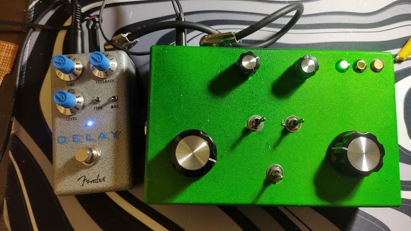 Analog Siren for Psychedelic Soundscapes