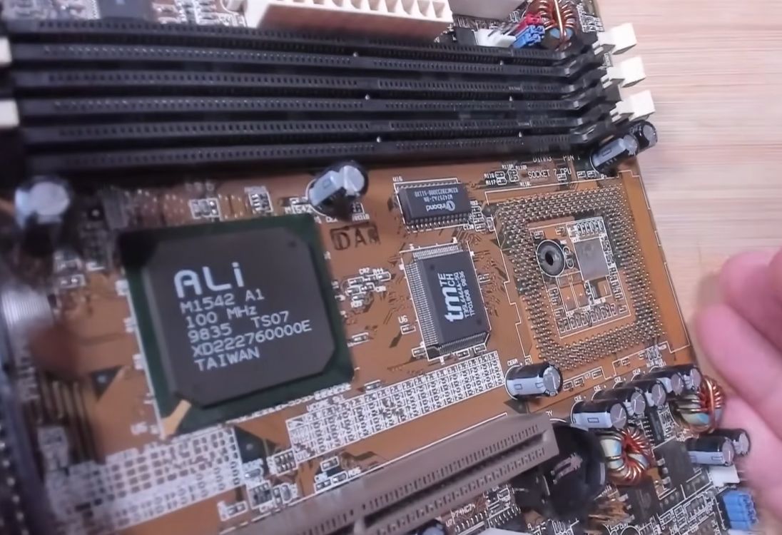 Fixing an E-Waste ASUS P5A-B Socket 7 Mainboard