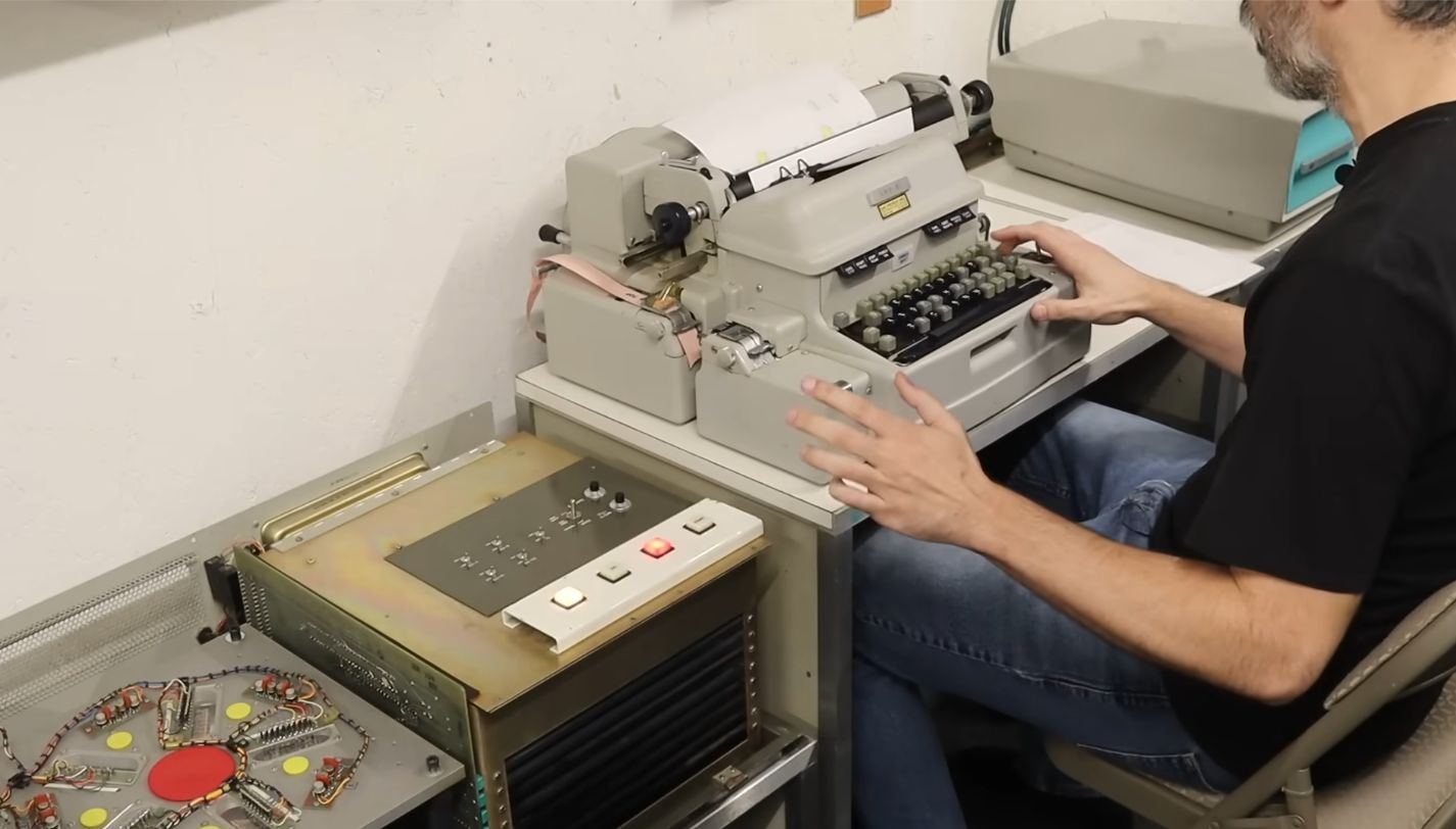 Rescuing the Data on a 1960s LGP-21 Computer s Disk Memory