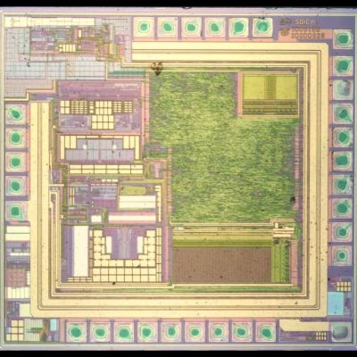 The SDIC 8-bit MCU. (Credit: electronupdate, YouTube)