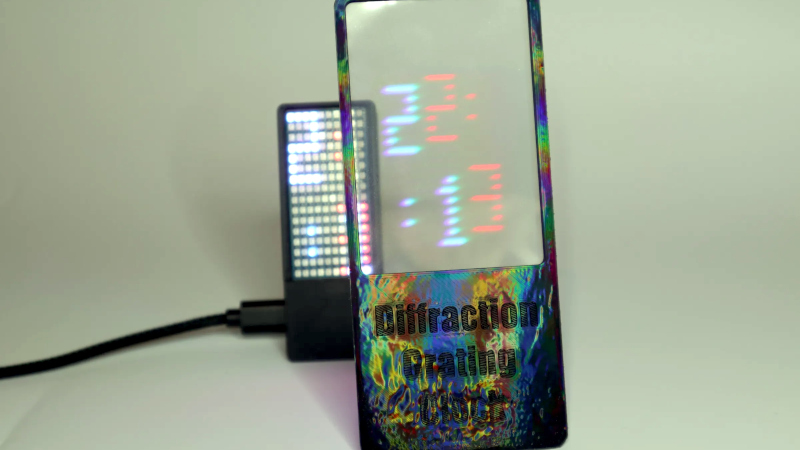 A Diffraction Grating Makes This Clock Readable